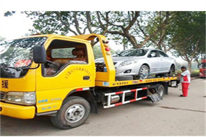 富拉尔基区附近24小时汽车拖车服务热线